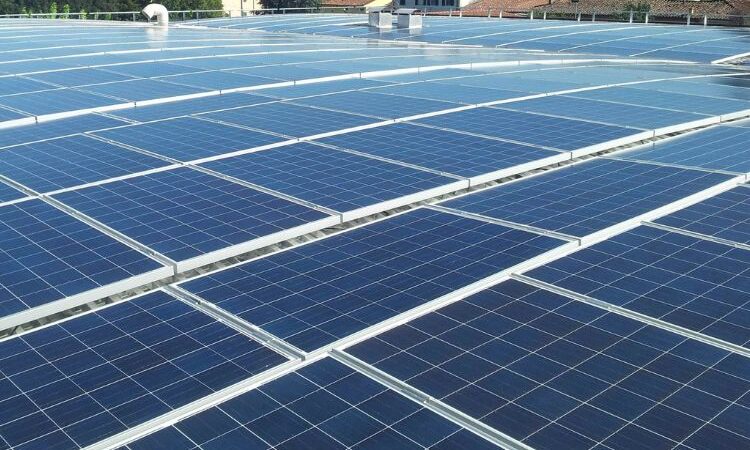 Românii doresc să-şi instaleze sistemele fotovoltaice